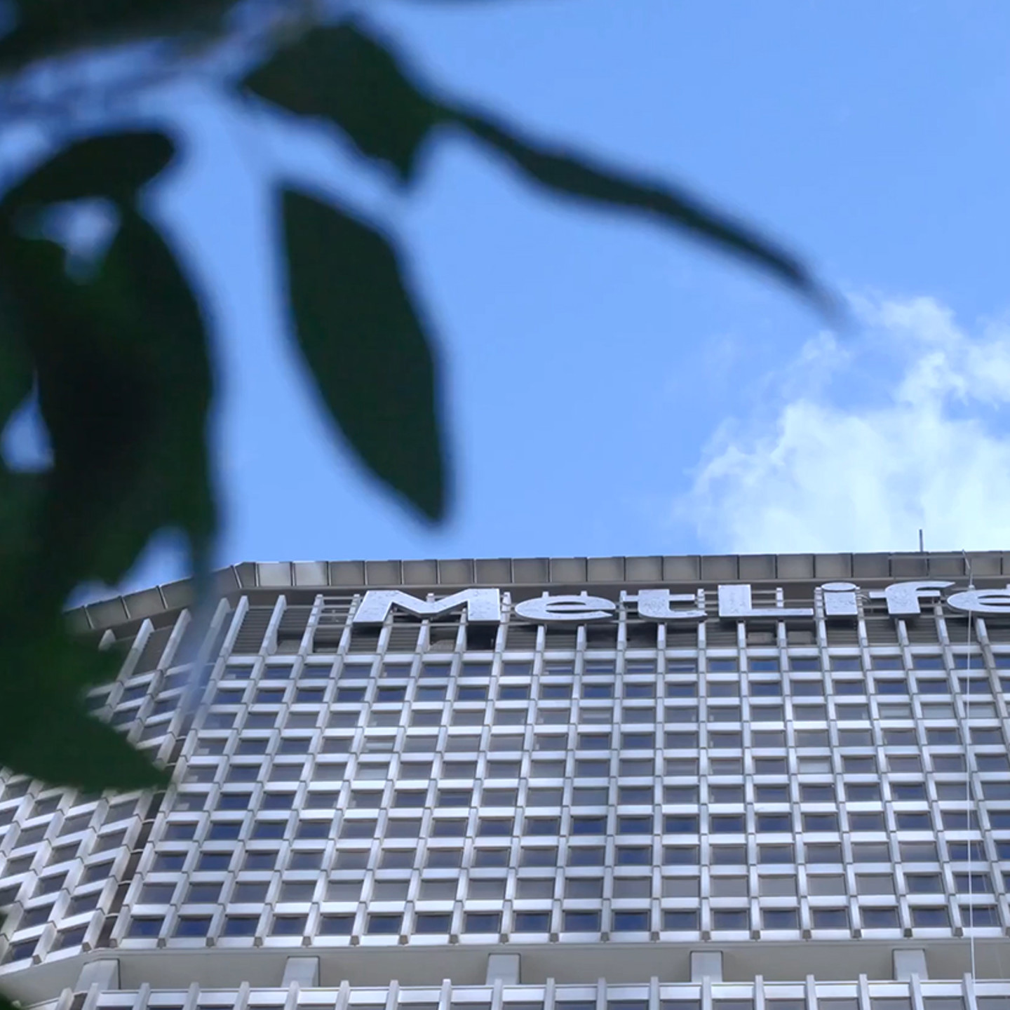Metlife building image